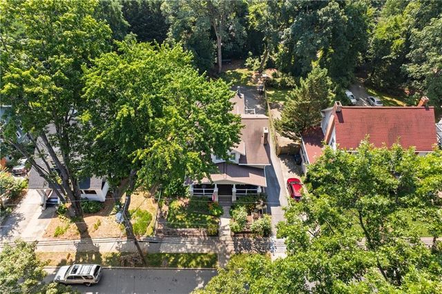 451 S Hawthorne Road, Winston-salem, NC 27103