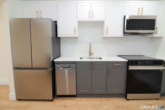 185 Melba Street # 204, Milford, CT 06460