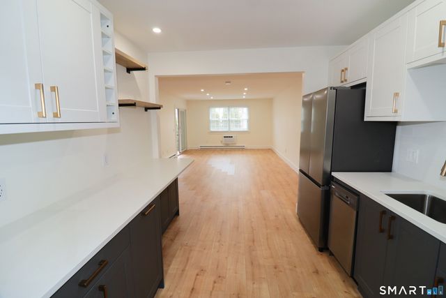 185 Melba Street # 204, Milford, CT 06460