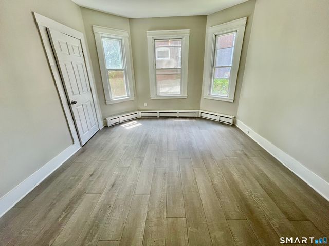 42 Cabot Street, Hartford, CT 06112