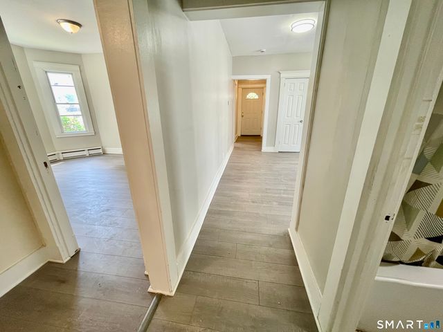 42 Cabot Street, Hartford, CT 06112