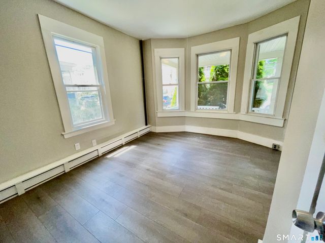 42 Cabot Street, Hartford, CT 06112