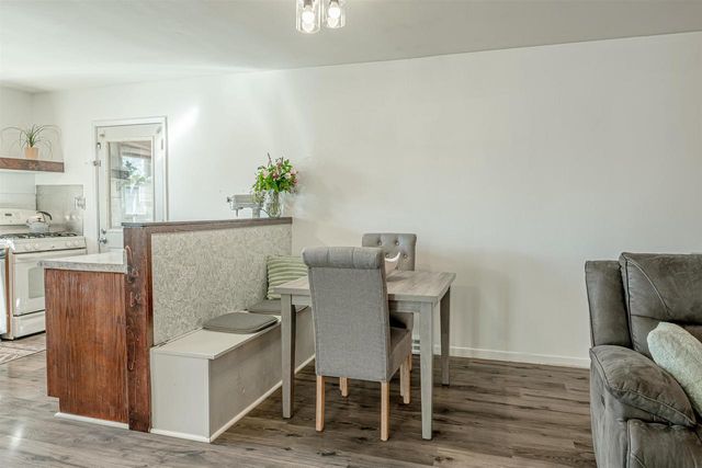 906 CHICORY Way, Sun Prairie, WI 53590