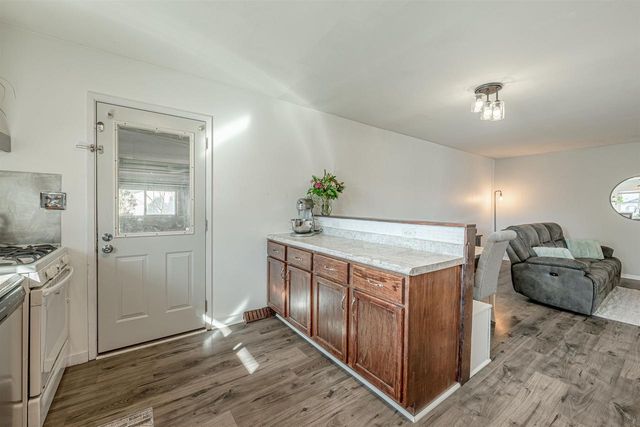 906 CHICORY Way, Sun Prairie, WI 53590