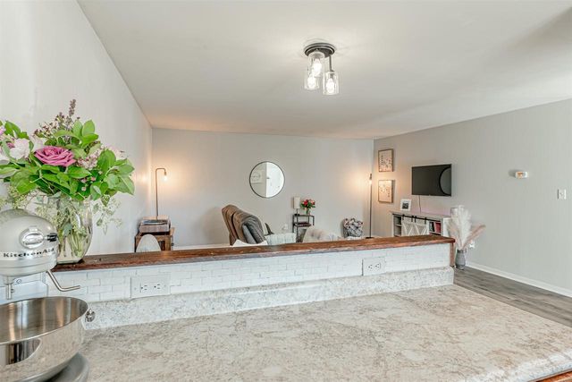 906 CHICORY Way, Sun Prairie, WI 53590