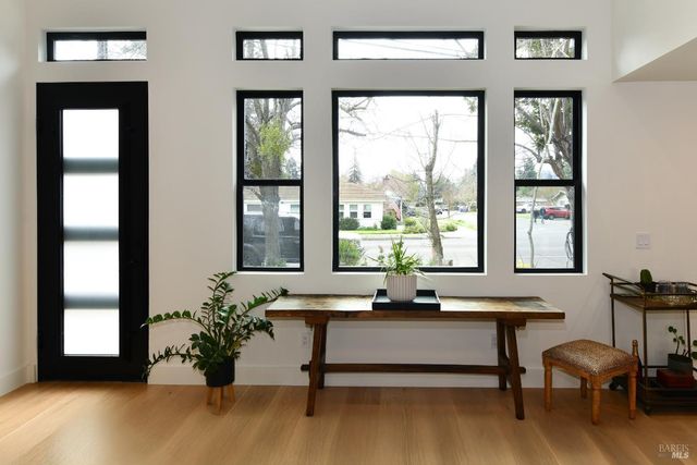 2470 W Pueblo Ave, Napa, CA 94558