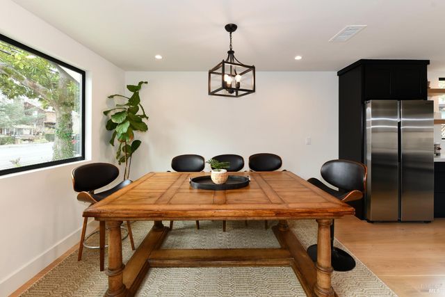 2470 W Pueblo Ave, Napa, CA 94558