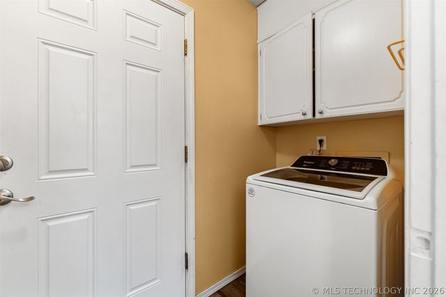 1208 Colonial Drive, Pryor, OK 74361