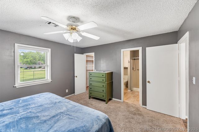 1208 Colonial Drive, Pryor, OK 74361