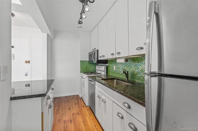 119 E Hartsdale Avenue 5K, Hartsdale, NY 10530