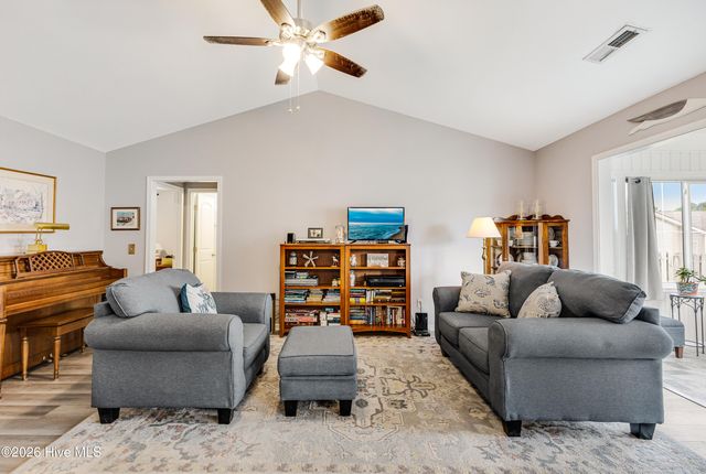 4410 Southern Pine Drive SE, Boiling Spring Lakes, NC 28461