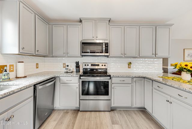 4410 Southern Pine Drive SE, Boiling Spring Lakes, NC 28461