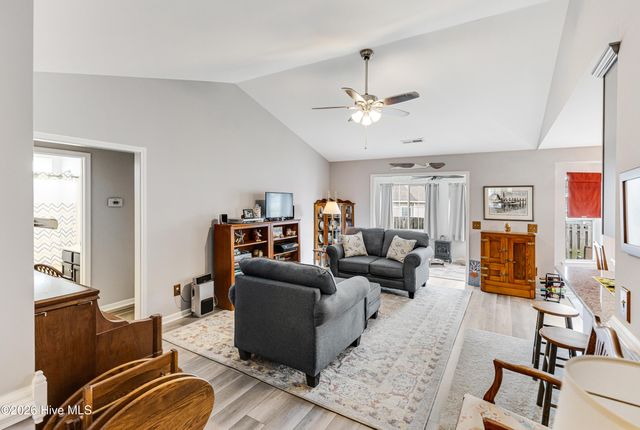 4410 Southern Pine Drive SE, Boiling Spring Lakes, NC 28461