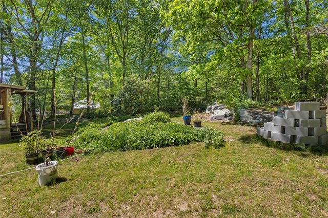 416 Farnum Pike, Smithfield, RI 02917