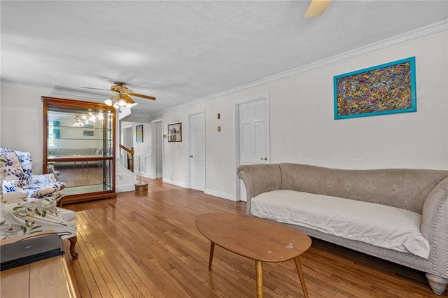 416 Farnum Pike, Smithfield, RI 02917