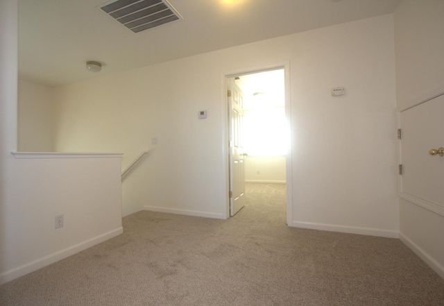 2261 Mogan Ave, Sacramento, CA 95838