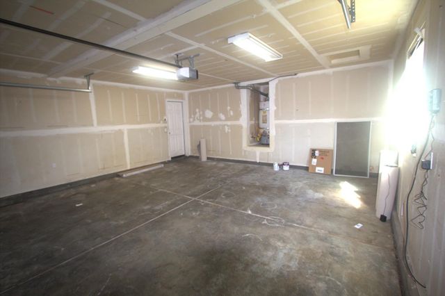 2261 Mogan Ave, Sacramento, CA 95838