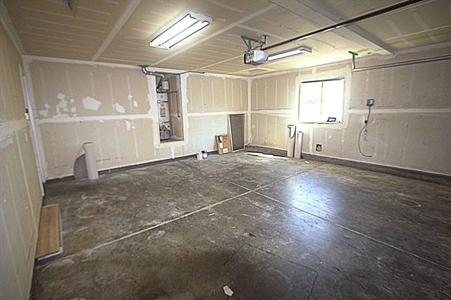 2261 Mogan Ave, Sacramento, CA 95838