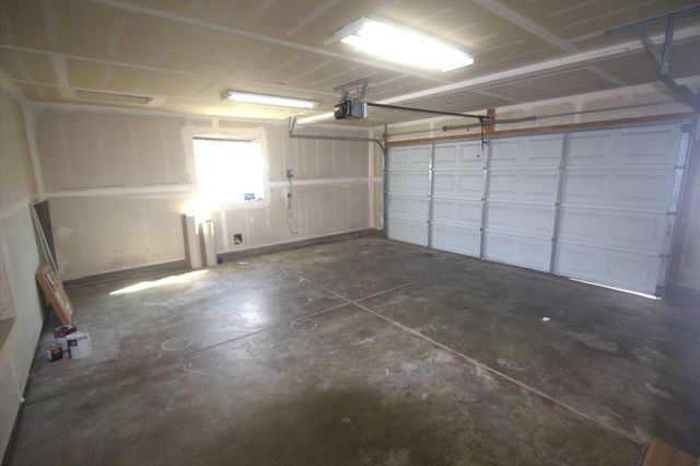 2261 Mogan Ave, Sacramento, CA 95838