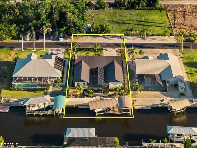 3638 Pinetree DR, St James City, FL 33956