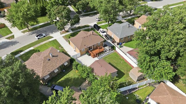 11201 Mandel Avenue, Westchester, IL 60154