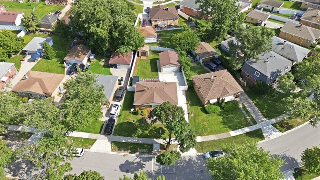 11201 Mandel Avenue, Westchester, IL 60154