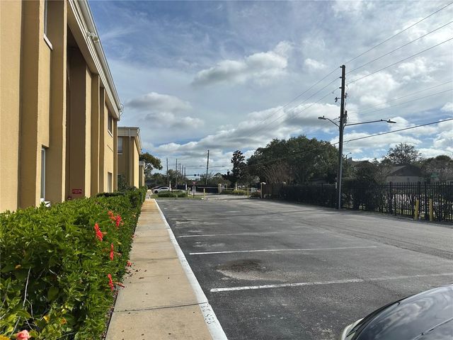 1000 LAKE OF THE WOODS BOULEVARD 204E, Casselberry, FL 32730