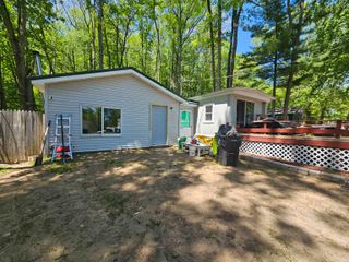 632 Pine Street, Harrison, MI 48625