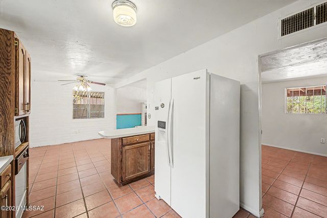 1731 E Holladay Street, Tucson, AZ 85706