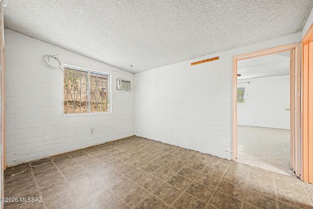 1731 E Holladay Street, Tucson, AZ 85706