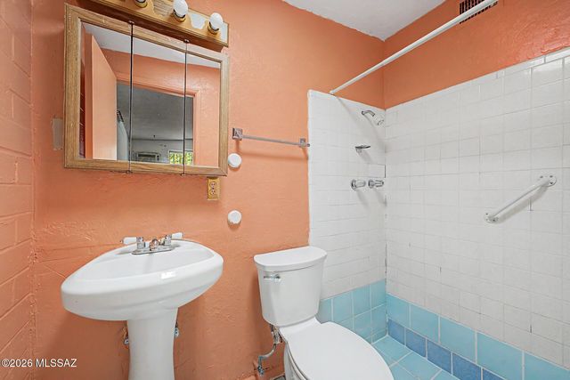 1731 E Holladay Street, Tucson, AZ 85706