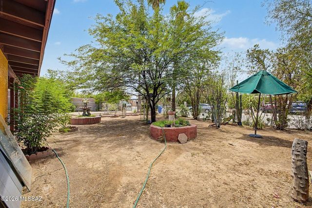 1731 E Holladay Street, Tucson, AZ 85706
