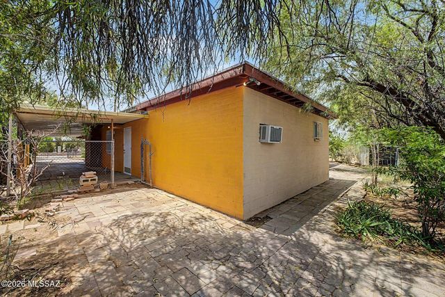 1731 E Holladay Street, Tucson, AZ 85706