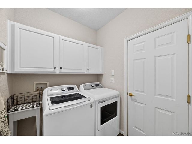 3245 S Indiana St, Lakewood, CO 80228