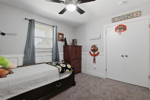 616 N Falcon Way, Mustang, OK 73064