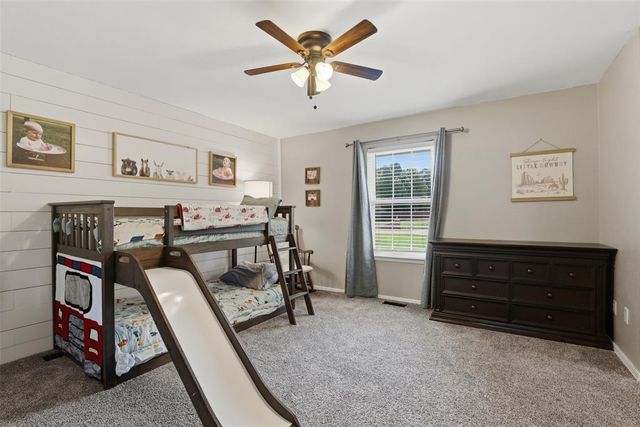 616 N Falcon Way, Mustang, OK 73064