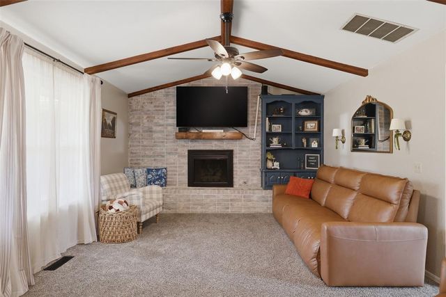 616 N Falcon Way, Mustang, OK 73064