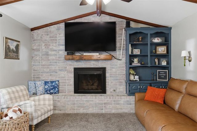 616 N Falcon Way, Mustang, OK 73064