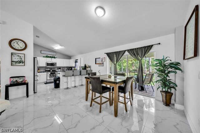 2071 20th AVE NE, Naples, FL 34120