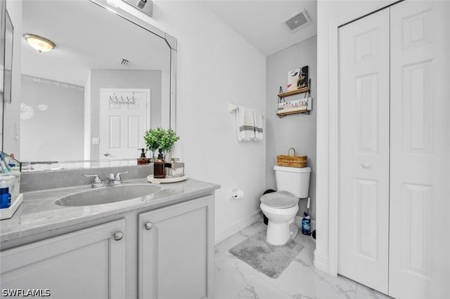 2071 20th AVE NE, Naples, FL 34120