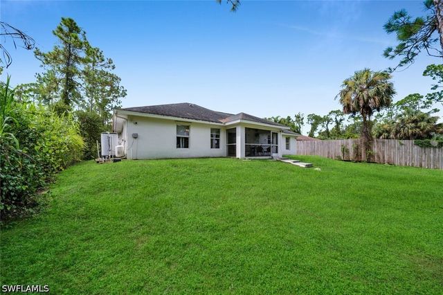 2071 20th AVE NE, Naples, FL 34120