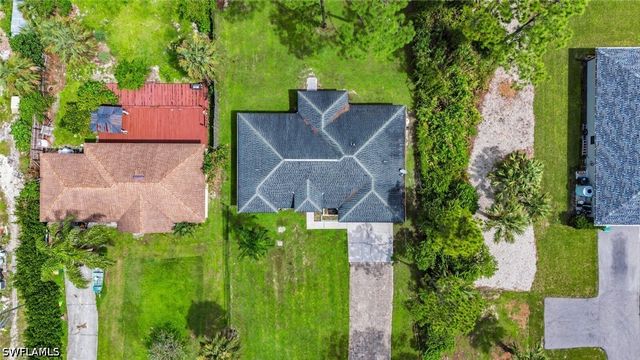 2071 20th AVE NE, Naples, FL 34120