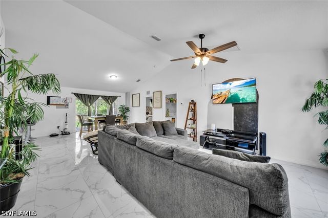 2071 20th AVE NE, Naples, FL 34120