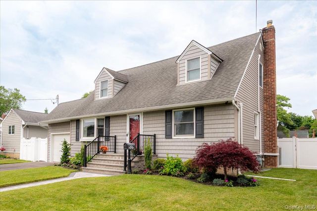94 Pacific Street, Massapequa Park, NY 11762