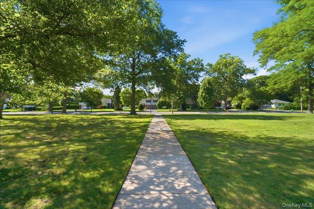 107 15th Street E2, Garden City, NY 11530