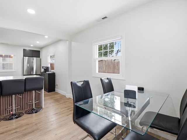 63 Jasper St, Saugus, MA 01906