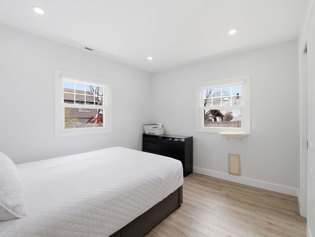 63 Jasper St, Saugus, MA 01906