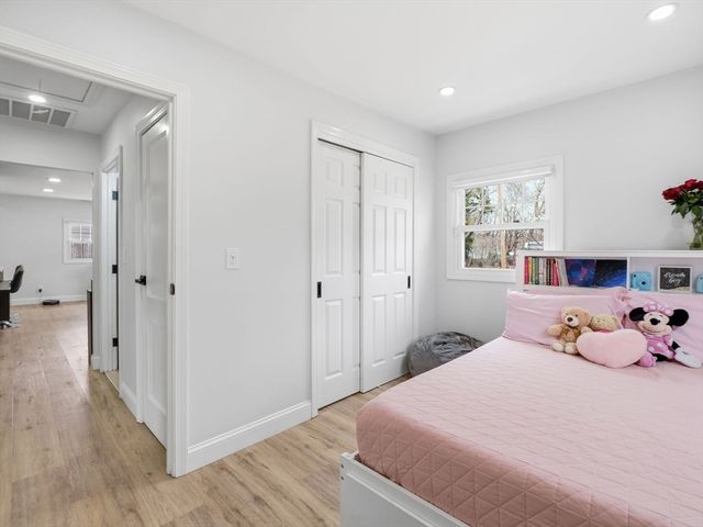 63 Jasper St, Saugus, MA 01906