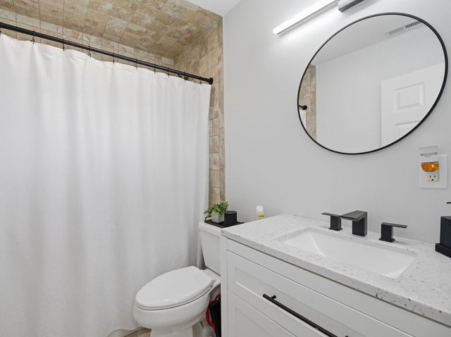 63 Jasper St, Saugus, MA 01906