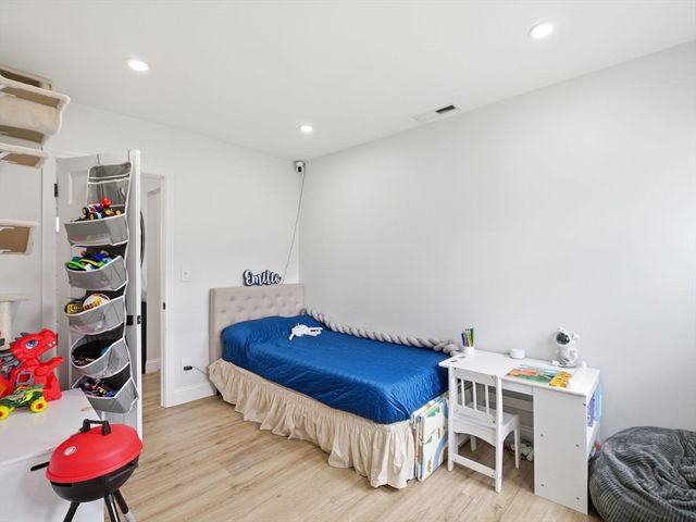 63 Jasper St, Saugus, MA 01906